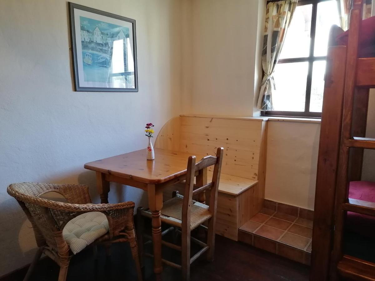 Aille River Tourist Hostel And Camping Doolin Exterior foto